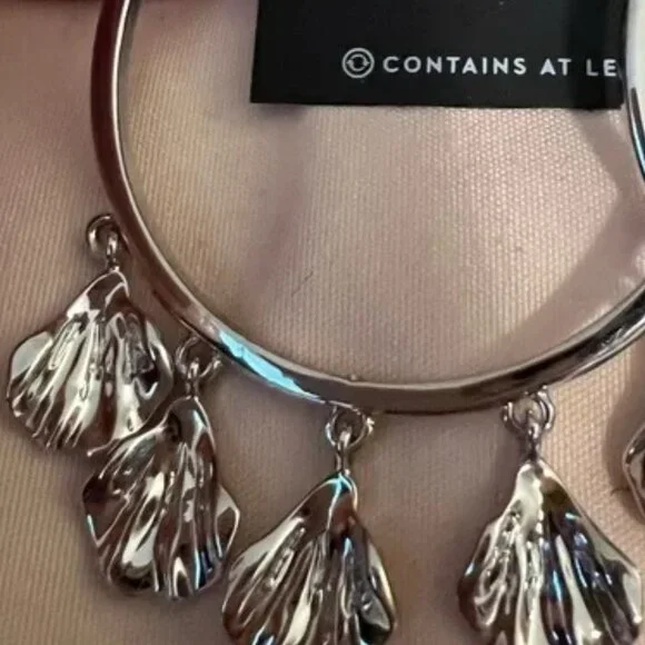 VERA WANG Contemporary Silver Leaf Charms Shaky Hoop Earrings**NEW! - Picture 2 of 4